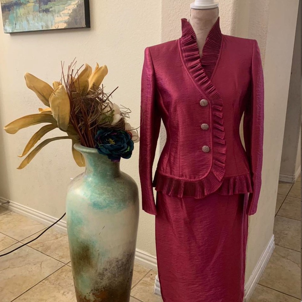 Bold & Beautiful Kasper Magenta Skirt Suit Set